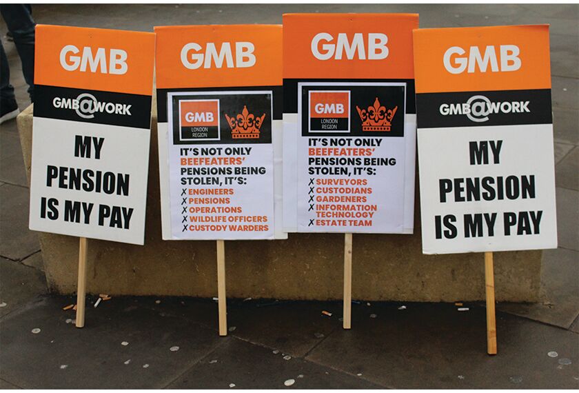 GMB members accept pensions offer from Historic Royal Palaces