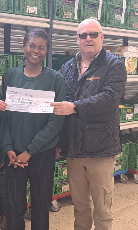 Five food banks receive a donation of £1,000 from GMB London Region